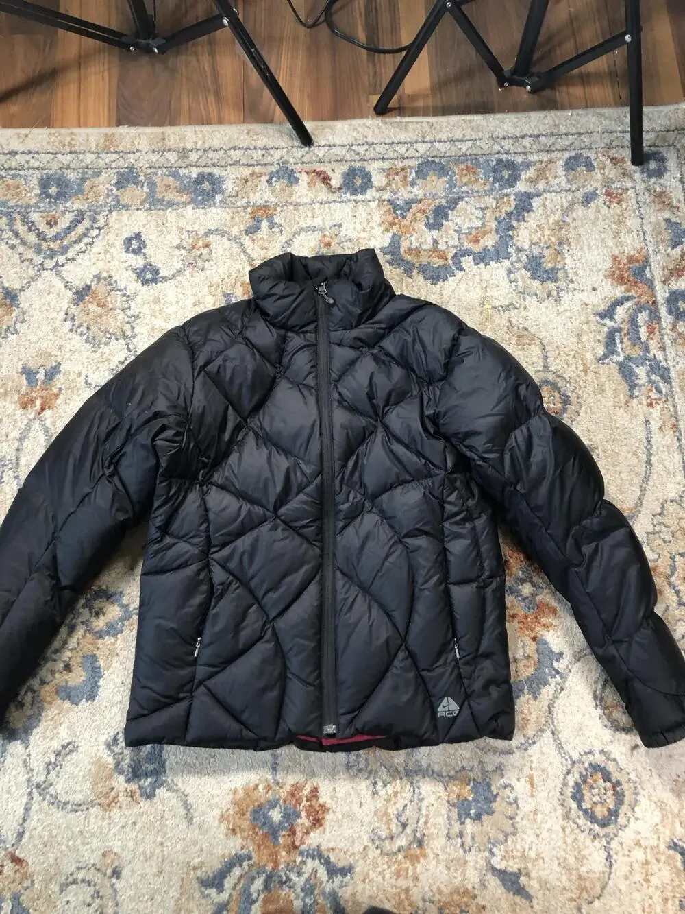 Nike ACG Jacket Womens Medium Black Puffer Quilted Full Zip Insulated Outdoor
